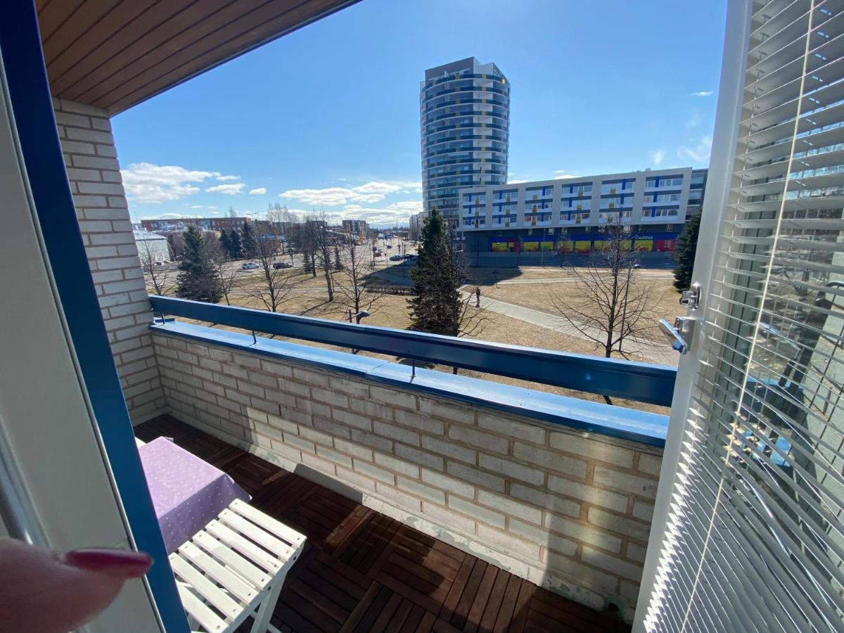 Apartment Kiva Majoitus 1-4hloe, 500m Keskustaan, Parkkipaikka Oulu